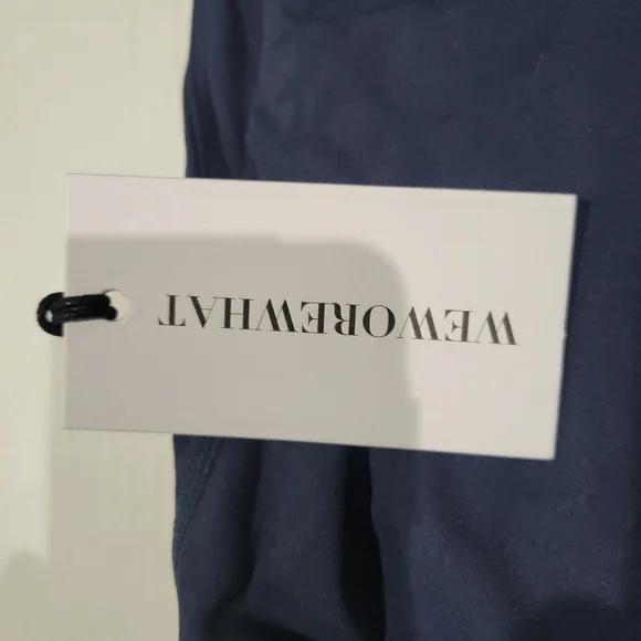 WeWoreWhat Women's Polo Bra, Size M Navy Blue V-Neck Collared Crop Top - Picture 4 of 6